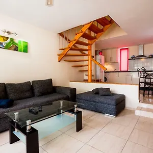 apartamentos-el-cortijo.in-canary-islands.com/